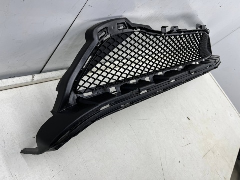 Atrapa Mercedes C207 W207 E-Klasa Coupe 12-17r. Lift dolna środkowa kratka przednia maskownica grill A2078851923