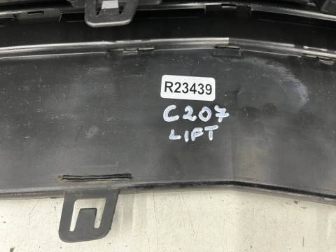 Atrapa Mercedes C207 W207 E-Klasa Coupe 12-17r. Lift dolna środkowa kratka przednia maskownica grill A2078851923