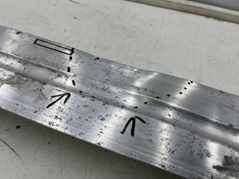 Belka zderzaka Porsche Macan 95b 14r.- przednie wzmocnienie pasa przód oryginalne 8r0807113d