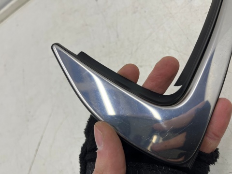 Listwa Mazda 3 IV BP 19r.- PRAWA tylna chromowana nakładka osłona na trójkąt szyby drzwi tylnych prawy tył