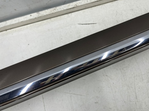 Listwa VW Beetle 5c 11-19r. prawa przednia dolna nakładka drzwi CHROM próg prawy przód 5c5853970