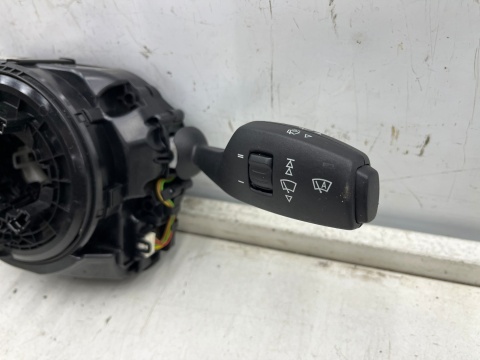 Manetka BMW 5 F11 kombi 10-17r. pająk przełącznik zespolony kierunkowskazów wycieraczek taśma poduszki czujnik kąta skrętu