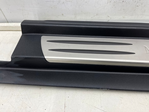 Nakładka progu Mercedes SLK R171 04-11r. lewa wewnętrzna listwa progowa 1716800135