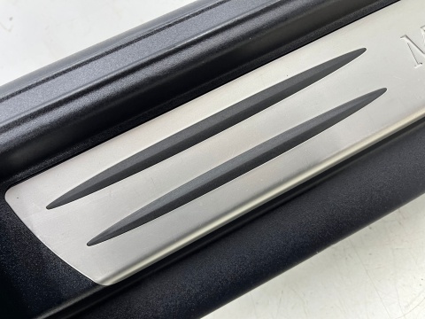 Nakładka progu Mercedes SLK R171 04-11r. lewa wewnętrzna listwa progowa 1716800135