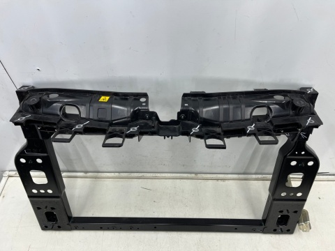 Pas przedni Fiat 500E 2 II 20r.- wzmocnienie ramka chłodnic oryginalny