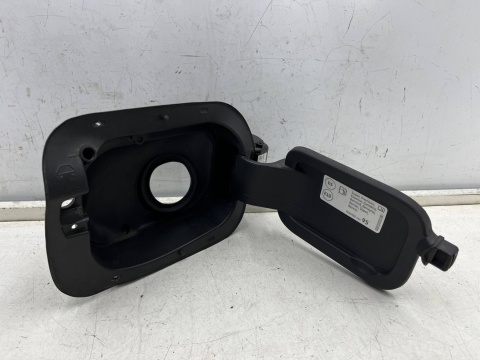 Klapka wlewu paliwa VW T-Roc TRoc 17-25r. osłona oryginalna 2ga809857