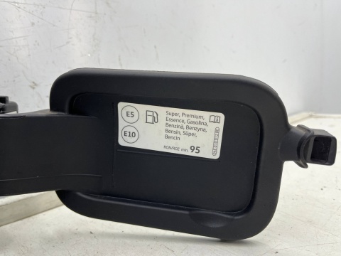 Klapka wlewu paliwa VW T-Roc TRoc 17-25r. osłona oryginalna 2ga809857