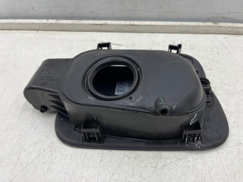 Klapka wlewu paliwa VW T-Roc TRoc 17-25r. osłona oryginalna 2ga809857