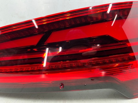 Lampa Audi Q5 II 80a FY Lift + Sportback 20-24r. prawa tylna full LED w błotnik oryginalna prawy tył Europa 80a945076b