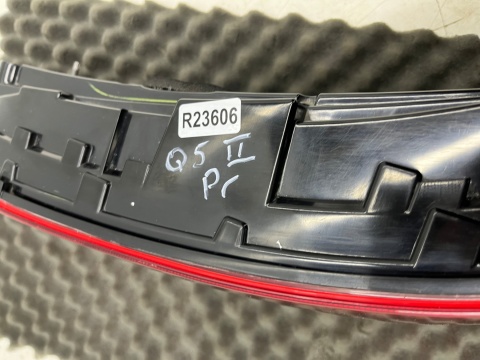 Lampa Audi Q5 II 80a FY Lift + Sportback 20-24r. prawa tylna full LED w błotnik oryginalna prawy tył Europa 80a945076b