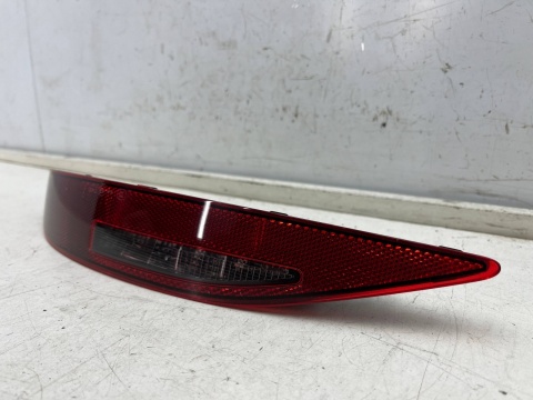 Lampa Audi Q6 e-tron 23r.- lewa tylna lampa przeciwmgielna w zderzak tylny oryginalna lewy tył 85h945701
