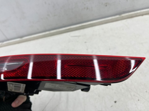 Lampa Porsche Macan I 95b 14-24r. prawa tylna lampa przeciwmgielna w zderzak tylny oryginalna prawy tył 95b945726q
