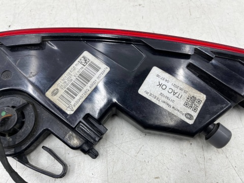 Lampa Porsche Macan I 95b 14-24r. prawa tylna lampa przeciwmgielna w zderzak tylny oryginalna prawy tył 95b945726q