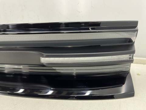 Lampa Porsche Macan II 95c 24r.- tylne światło w klape bagaznika blenda LED 95c945070bc