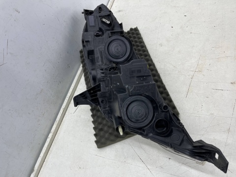 Lampa reflektor Ford Connect MK2 LIFT 17-22r. PRAWA przednia zwykła na żarówkę H7 Europa prawy przód kt1b-13w029-ag