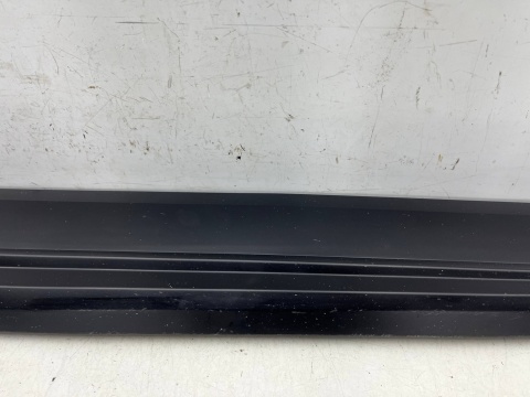 Listwa Audi Q5 II 80a FY + Sportback 16-24r. PRAWA przednia dolna nakładka drzwi prawy przód 80a853960