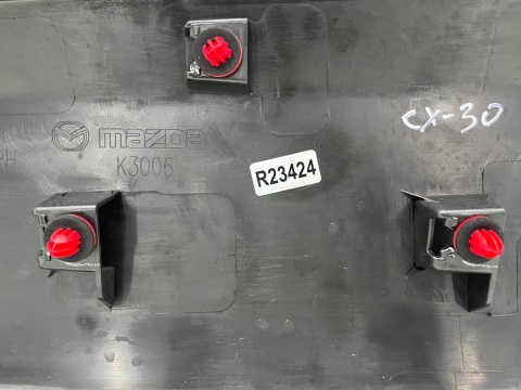Listwa Mazda CX-30 CX30 2019r.- prawa przednia dolna nakładka drzwi prawy przód dfr5-51ra1