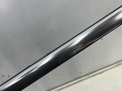 Listwa Mercedes w213 Sedan E-klasa 16-23r. NOWA lewa tylna listwa zgarniająca uszczelka zewnętrzna szyby drzwi lewy tył