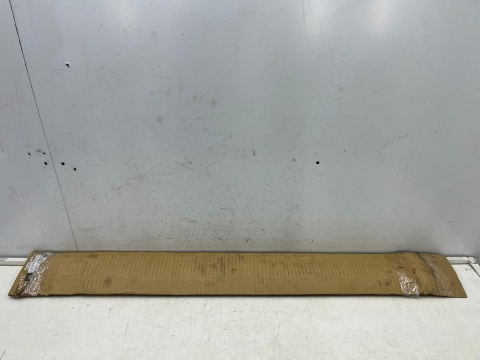 Listwa Mercedes w213 Sedan E-klasa 16-23r. NOWA lewa tylna listwa zgarniająca uszczelka zewnętrzna szyby drzwi lewy tył