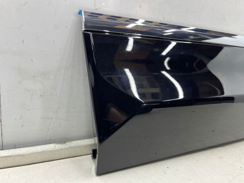 Listwa VW Tiguan 5NN Allspace R-Line 17r.- NOWA lewa tylna dolna nakładka drzwi bocznych lakierowana CHROM lewy tył