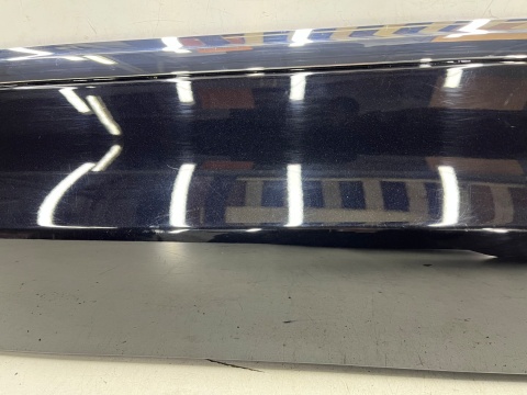 Listwa VW Tiguan 5NN Allspace R-Line 17r.- NOWA lewa tylna dolna nakładka drzwi bocznych lakierowana CHROM lewy tył