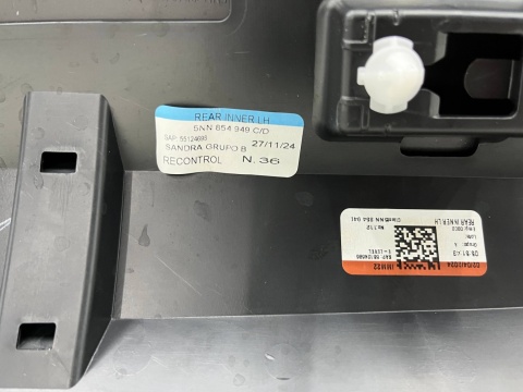 Listwa VW Tiguan 5NN Allspace R-Line 17r.- NOWA lewa tylna dolna nakładka drzwi bocznych lakierowana CHROM lewy tył