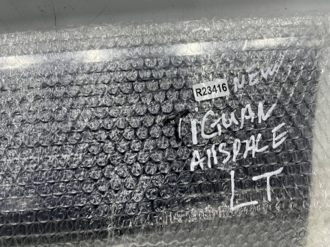 Listwa VW Tiguan 5NN Allspace R-Line 17r.- NOWA lewa tylna dolna nakładka drzwi bocznych lakierowana CHROM lewy tył