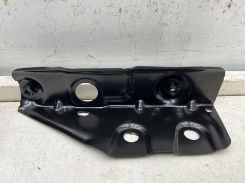 Mocowanie błotnika Audi A1 II 82A GB 18r.- NOWE lewe przednie wspornik podpora lewy przód 82a821431