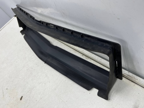 Osłona chłodnicy Mercedes w177 A-klasa 18r.- dolna kierownica powietrza nakladka pasa przedniego dolny wlot a1778856402