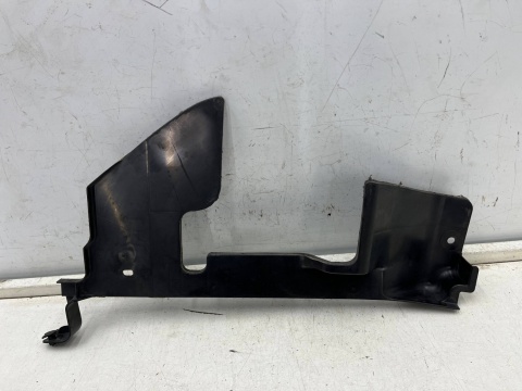 Osłona chłodnicy Nissan X-Trail III T32 Rogue 13-21r. 1.6 dCi lewa kierownica powietrza pasa przedniego oryginalna