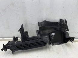 Osłona chłodnicy VW Golf 7 VII 12-20r. prawa kierownica powietrza pasa przedniego oryginalna 5g0121284ad