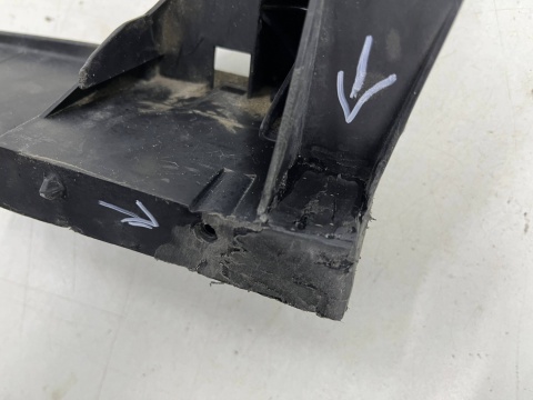 Pas przedni Audi A4 B9 8w Audi A5 II 8w F5 15-24r. wzmocnienie ramka chłodnic oryginalny 8w0805594