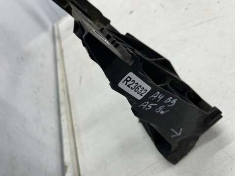 Pas przedni Audi A4 B9 8w Audi A5 II 8w F5 15-24r. wzmocnienie ramka chłodnic oryginalny 8w0805594