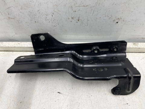 Pas przedni Citroen Jumper Ducato Boxer LIFT 14r.- Movano C Toyota Proace Max 22r.- prawe wzmocnienie górne mocowanie reflektora