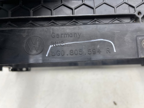 Pas przedni VW Golf 7 VII 12-20r. wzmocnienie czołowe ramka chłodnic oryginalny 5g0805588r