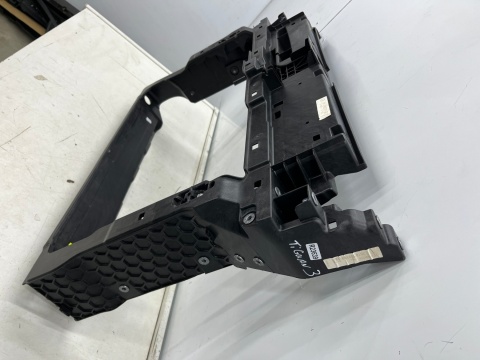 Pas przedni VW Tiguan 3 III 2024r.- wzmocnienie czołowe ramka chłodnic oryginalny 57h805594k