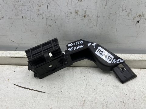 Ślizg Audi A4 B8 sedan 07-11r. NOWE prawe tylne mocowanie zderzaka wspornik uchwyt prawy tył NOWY ORYGINALNY 8k5807890a