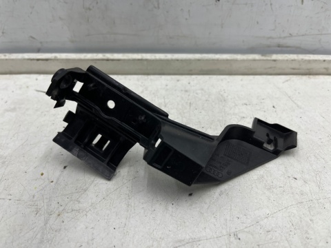 Ślizg Audi A4 B8 sedan 07-11r. NOWE prawe tylne mocowanie zderzaka wspornik uchwyt prawy tył NOWY ORYGINALNY 8k5807890a