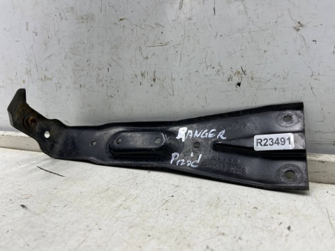 Ślizg Ford Ranger MK5 V LIFT 15-22r. prawe lewe przednie dolne mocowanie zderzaka wspornik uchwyt lewy prawy przód ORYGINALNY