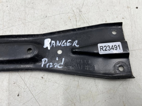 Ślizg Ford Ranger MK5 V LIFT 15-22r. prawe lewe przednie dolne mocowanie zderzaka wspornik uchwyt lewy prawy przód ORYGINALNY