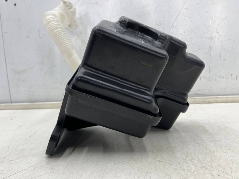 Zbiorniczek spryskiwaczy VW Golf 7 VII + Sportsvan Passat B8 12-23r. zbiornik na płyn do szyby ORYGINALNY BEZ pompki 5g0955453j