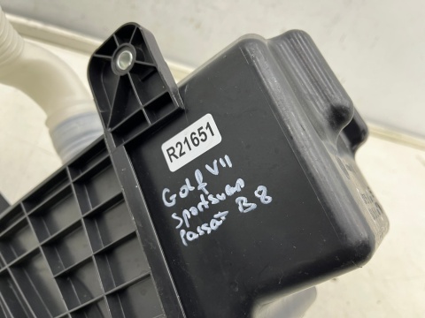 Zbiorniczek spryskiwaczy VW Golf 7 VII + Sportsvan Passat B8 12-23r. zbiornik na płyn do szyby ORYGINALNY BEZ pompki 5g0955453j