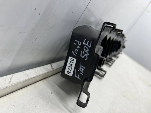 Absorber zderzaka Fiat 500E 2 II 20r.- przednie wzmocnienie belki plastikowe przód 52140751