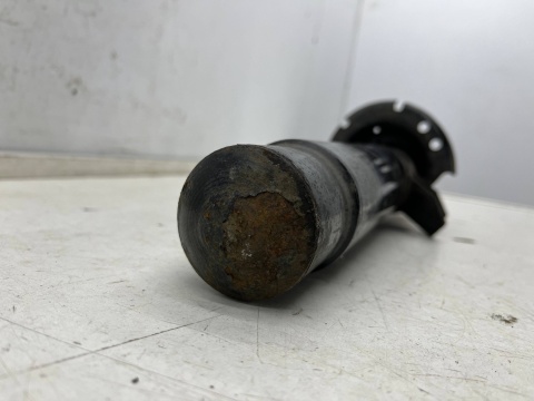 Amortyzator BMW F30 F31 F23 F22 F20 F21 F33 F32 F36 Gran Coupe 11-18r. przedni PRAWY mcpherson sprężyna prawy przód 6873823