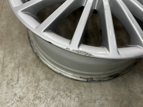 Felga Mercedes GLA I w156 x156 13-19r. 6,5jx17 ET38 5x112 pojedyncza sztuka 17 cali oryginalna a1564011800