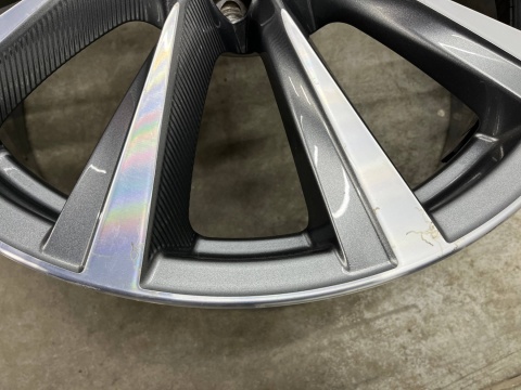 Felga Renault Kadjar Koleos Qashqai X-Trail Juke 7jx19 H2 ET40 5x114,3 oryginalna 19 cali 8201539754 ke409-4e400