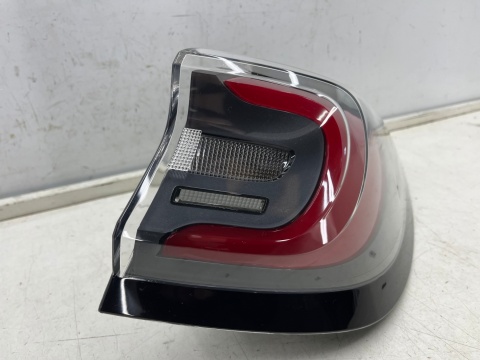 Lampa Ford Puma 19r.- prawa tylna w błotnik nieuszkodzona ORYGINALNA Europa prawy tył l1tb-13404-ag