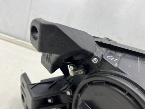 Lampa reflektor Citroen C4 Pisasso II LIFT SpaceTourer + Grand 16-19r. LEWA przednia zwykła na żarówkę H7 Europa 9677217380