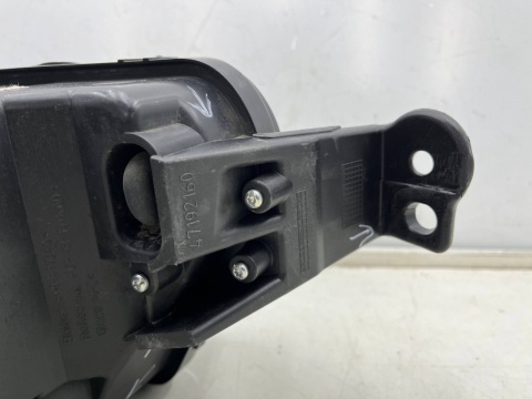 Lampa reflektor Citroen C4 Pisasso II LIFT SpaceTourer + Grand 16-19r. LEWA przednia zwykła na żarówkę H7 Europa 9677217380