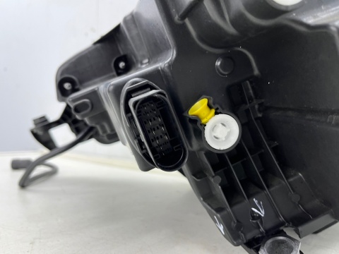 Lampa reflektor Skoda Karoq LIFT 21r.- PRAWA przednia Crystal Lighting Full LED prawy przód EUROPA 57b941010